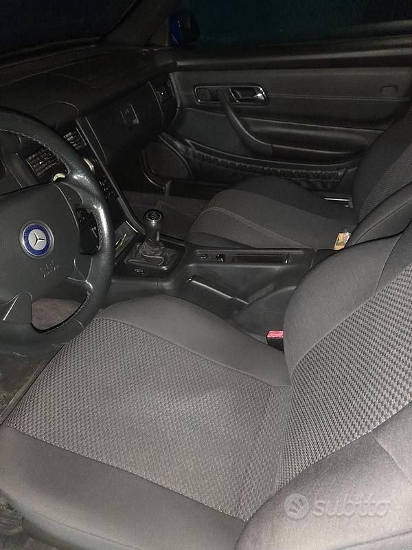 Usata Mercedes 170 192 CV (141 kW) 1999 Blu Cabrio