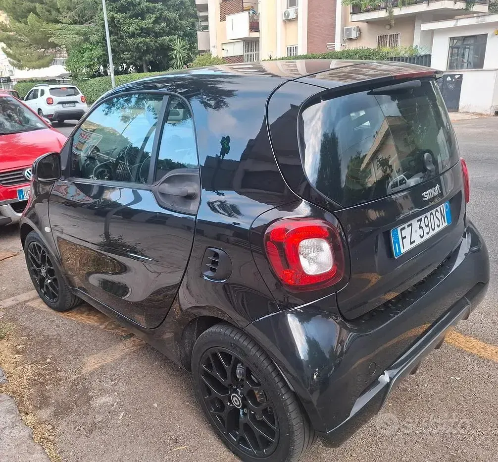 Usata Smart ForTwo Coupé Passion 90 CV (66 kW) 2019 Nero Coupé