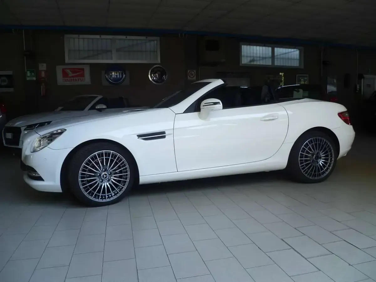 Usata Mercedes SLK200 184 CV (135 kW) 2014 Bianco polare Cabrio