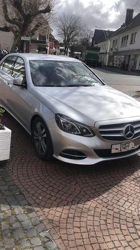 Usata Mercedes E200 Avantgarde 136 CV (100 kW) 2013 Grigio Berlina