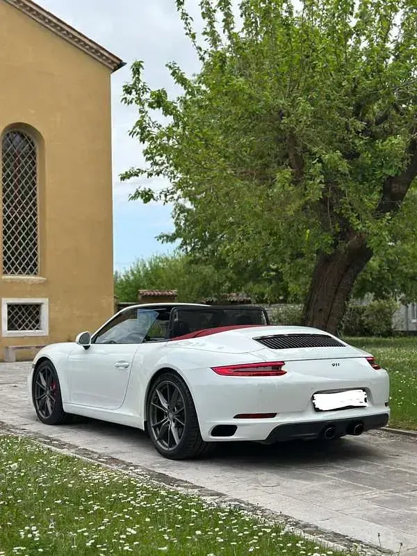 Usata Porsche 911 Carrera Cabriolet 370 CV (272 kW) 2016 Cabrio