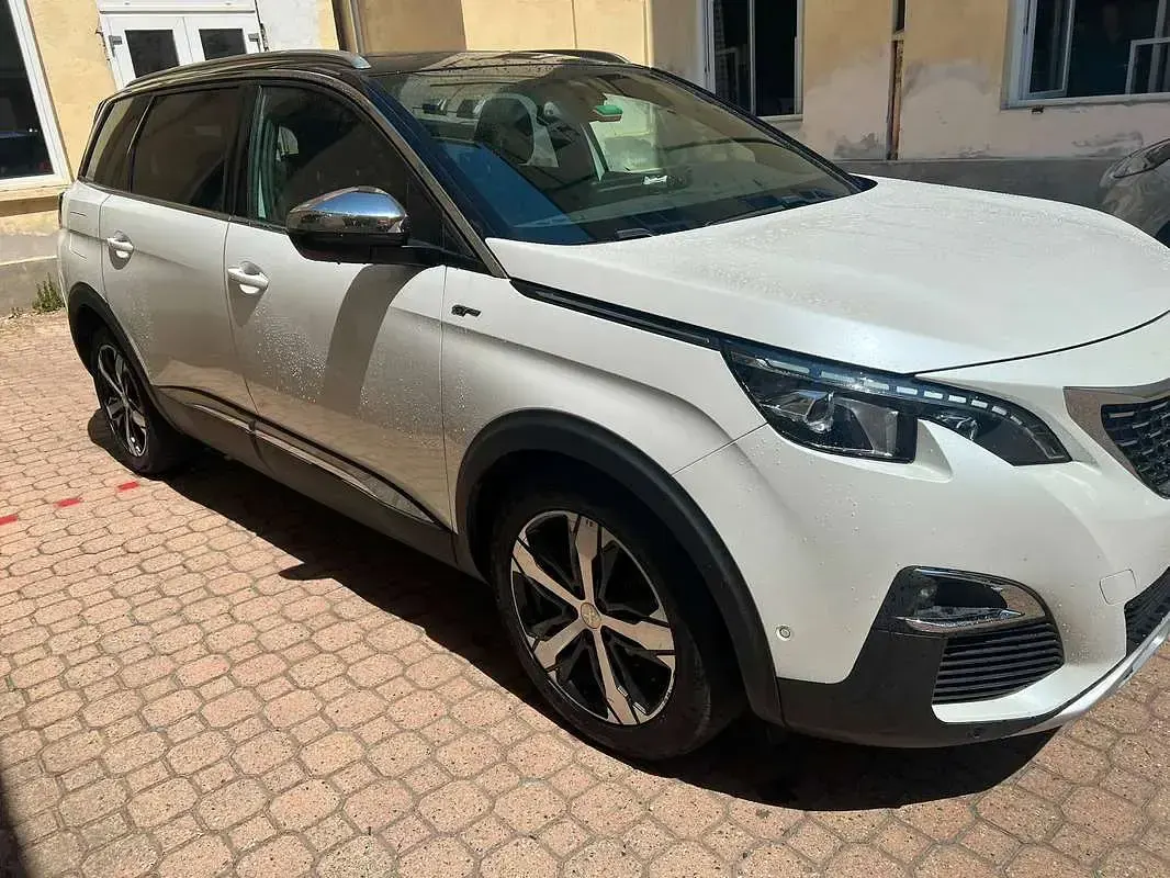 Usata Peugeot 5008 GT 182 CV (133 kW) 2018 Bianco SUV