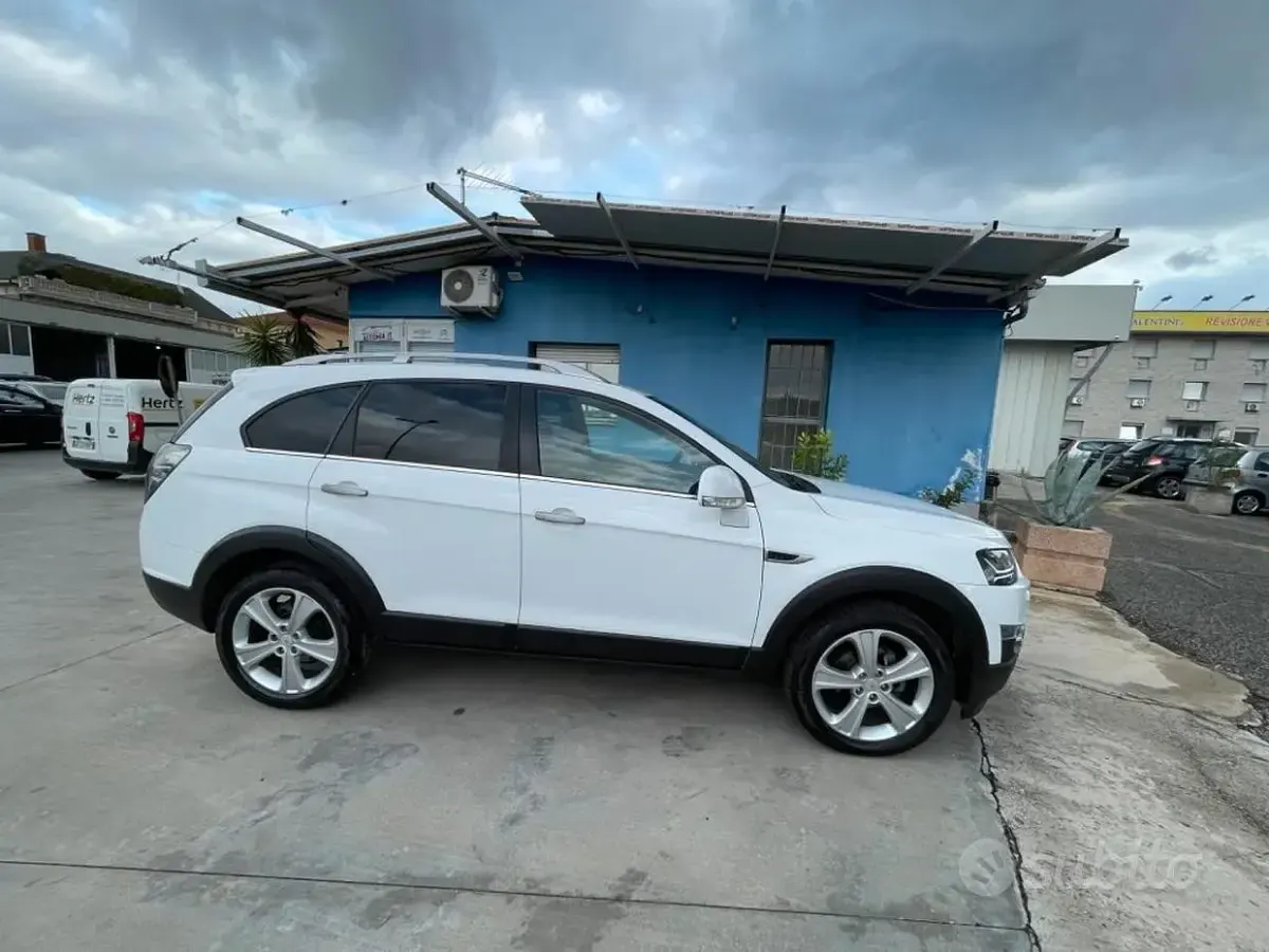 Usata Chevrolet Captiva 184 CV (135 kW) 2012 Bianco SUV