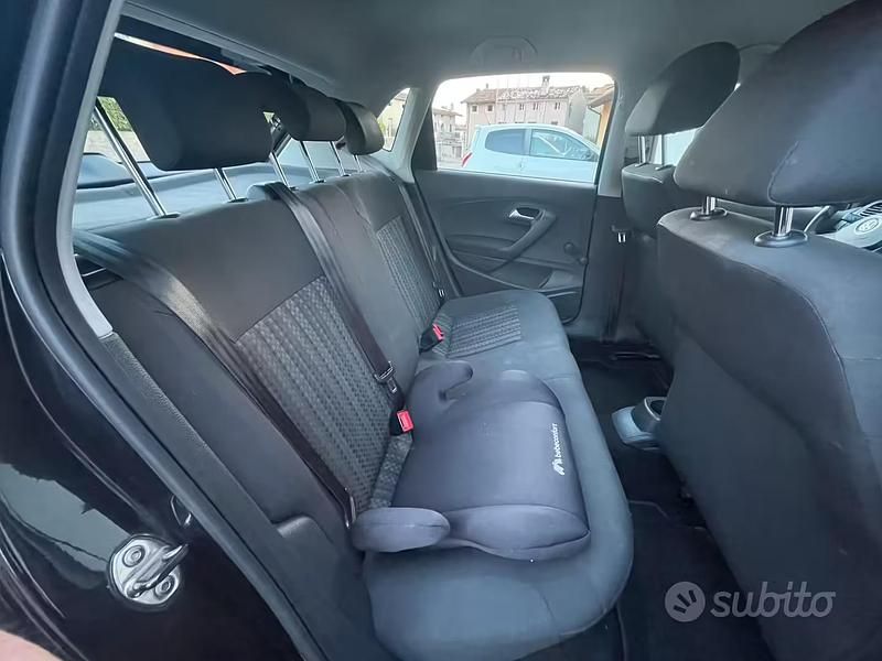 Usata VW Polo 90 CV (66 kW) 2016 Nero Utilitaria