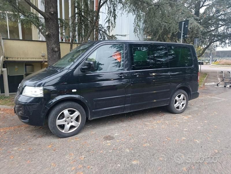 Usata VW Multivan Highline 2006 Nero Furgone