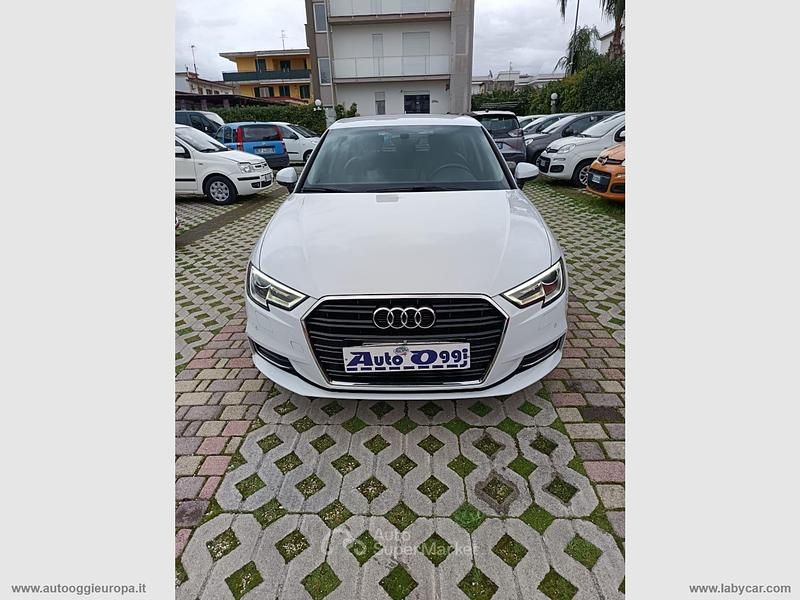 Usata Audi A3 Design 110 CV (80 kW) 2017 Bianco Berlina