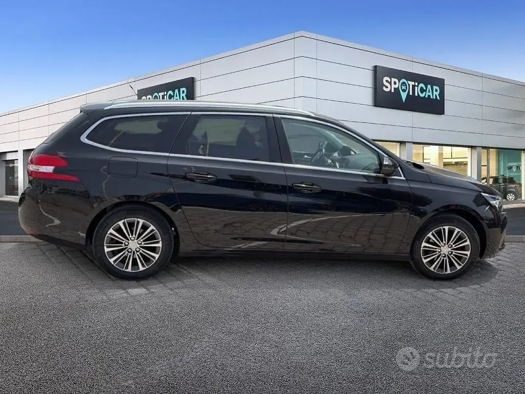 Usata Peugeot 308 Allure 131 CV (96 kW) 2021 Nero Station wagon