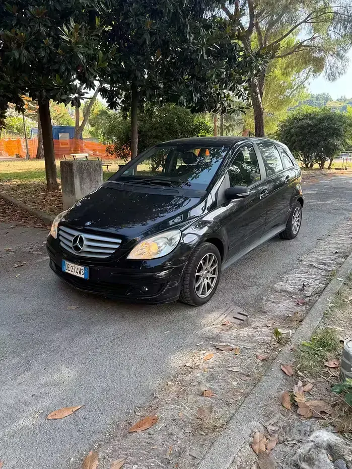 Usata Mercedes B170 116 CV (85 kW) 2007 Nero Monovolume