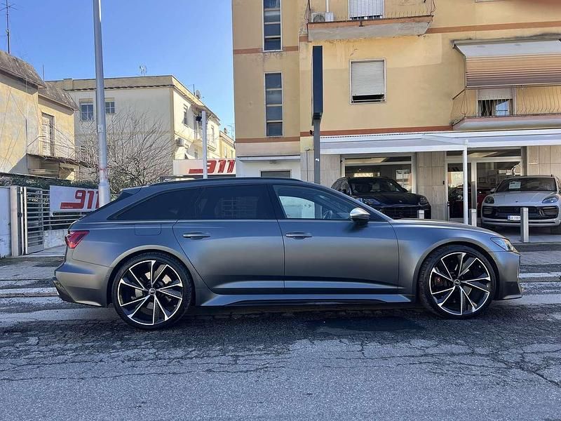 Usata Audi RS6 600 CV (441 kW) 2020 Daytona grey matt Station wagon