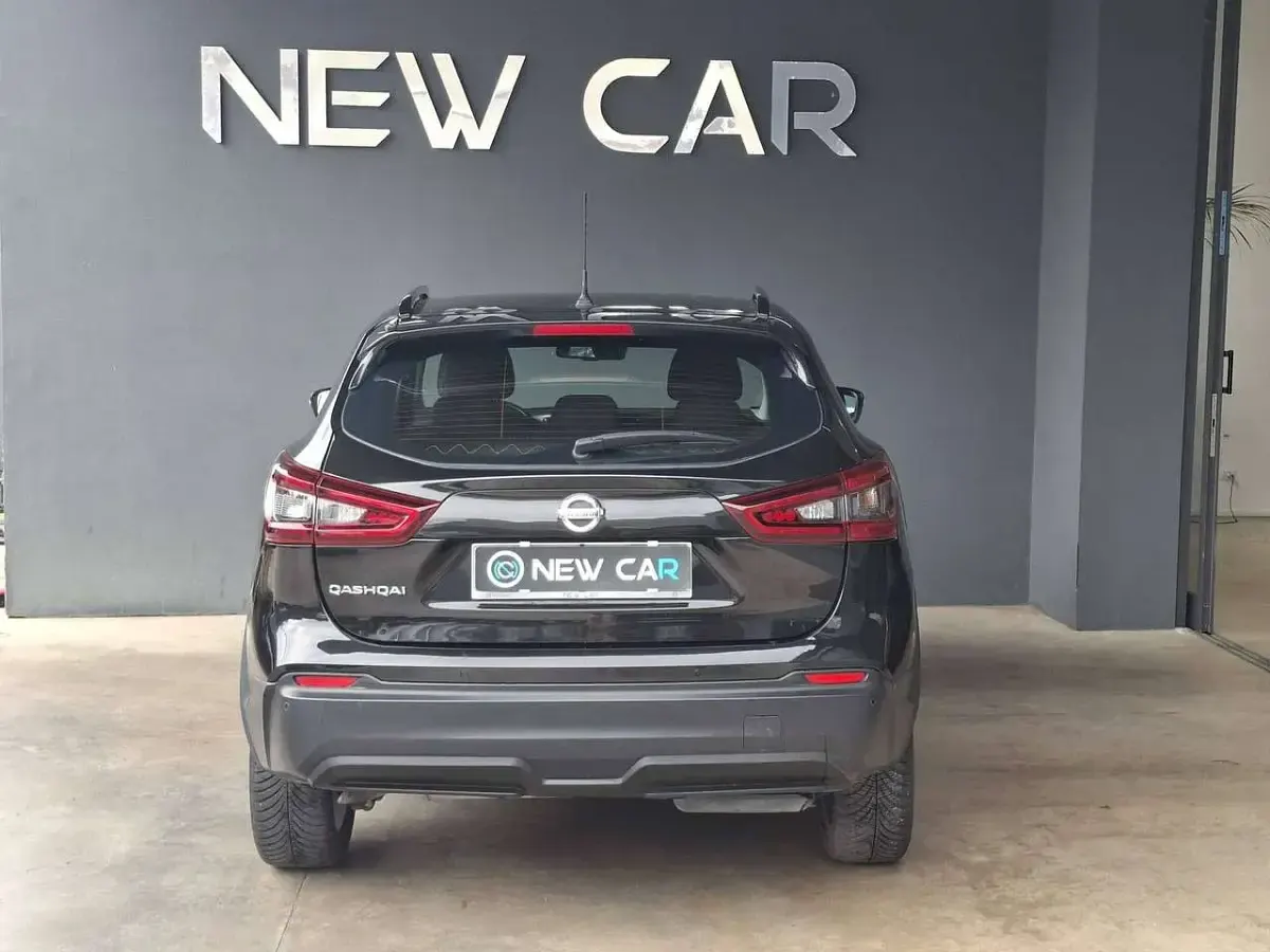 Usata Nissan Qashqai N-Connecta 116 CV (85 kW) 2020 Nero SUV
