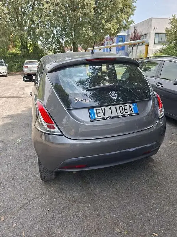 Usata Lancia Ypsilon 69 CV (50 kW) 2014 Utilitaria