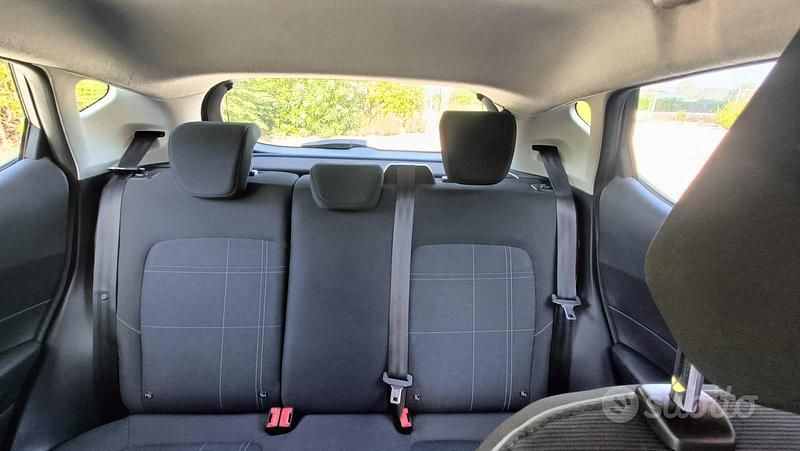 Usata Ford Fiesta 86 CV (63 kW) 2018 Grigio Utilitaria