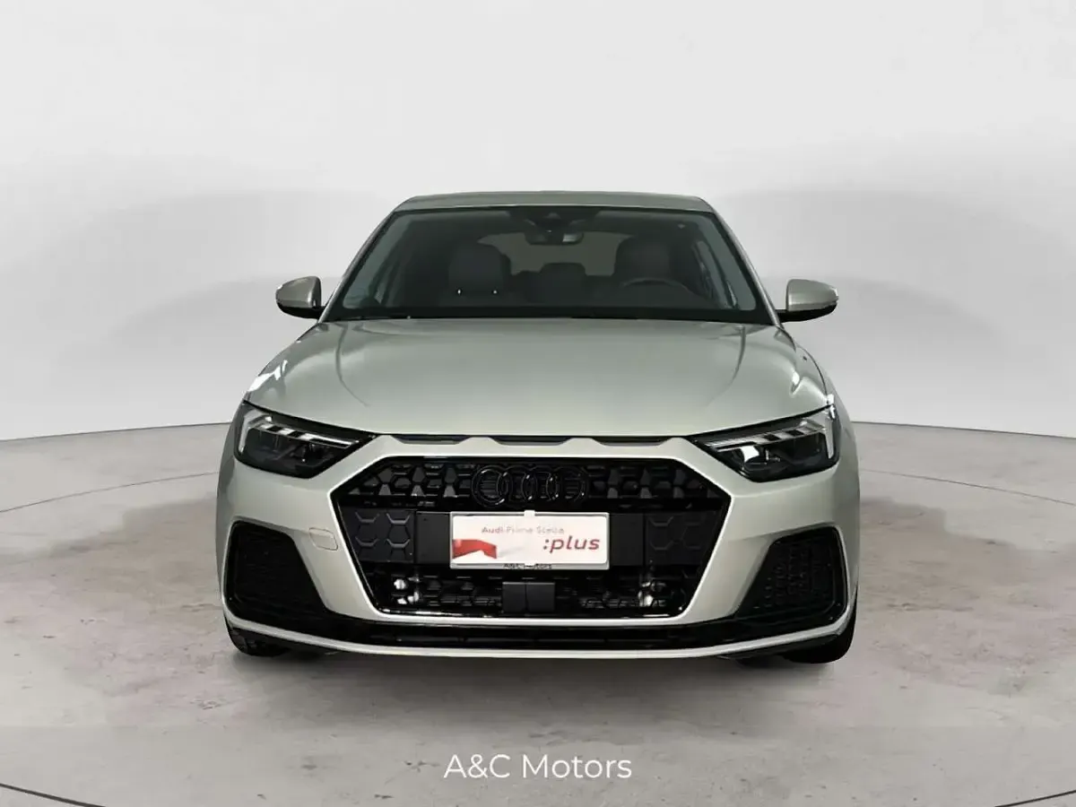 Usata Audi A1 Sportback Business 116 CV (85 kW) 2025 Argento Utilitaria