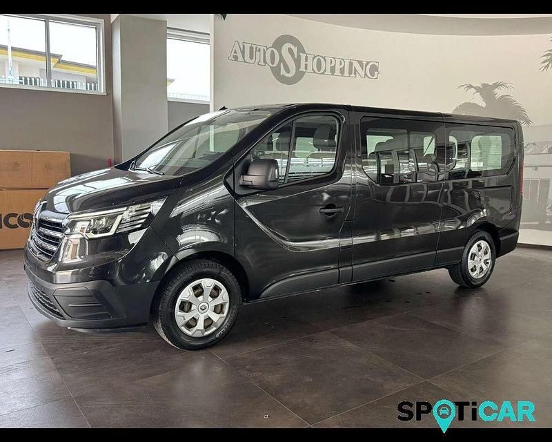 Usata Renault Trafic Zen 150 CV (110 kW) 2022 Nero Monovolume