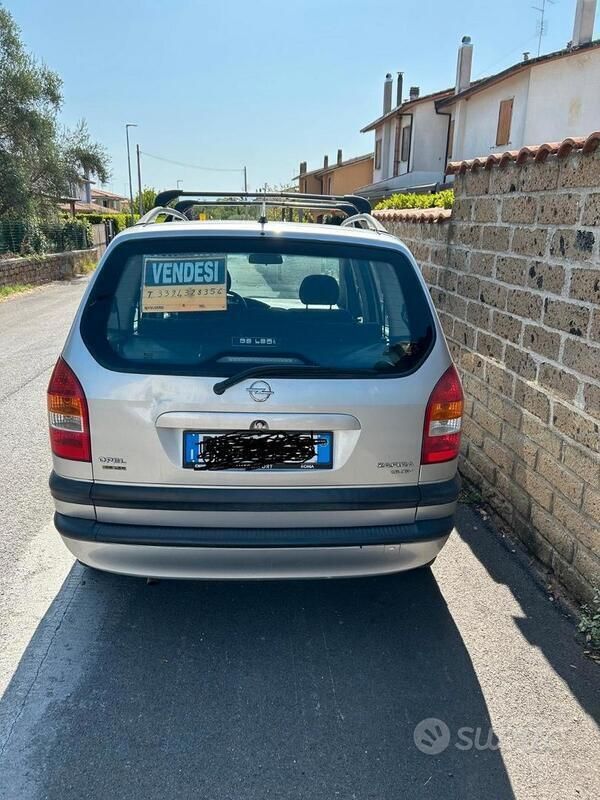 Usata Opel Zafira 82 CV (60 kW) 1999 Grigio Monovolume
