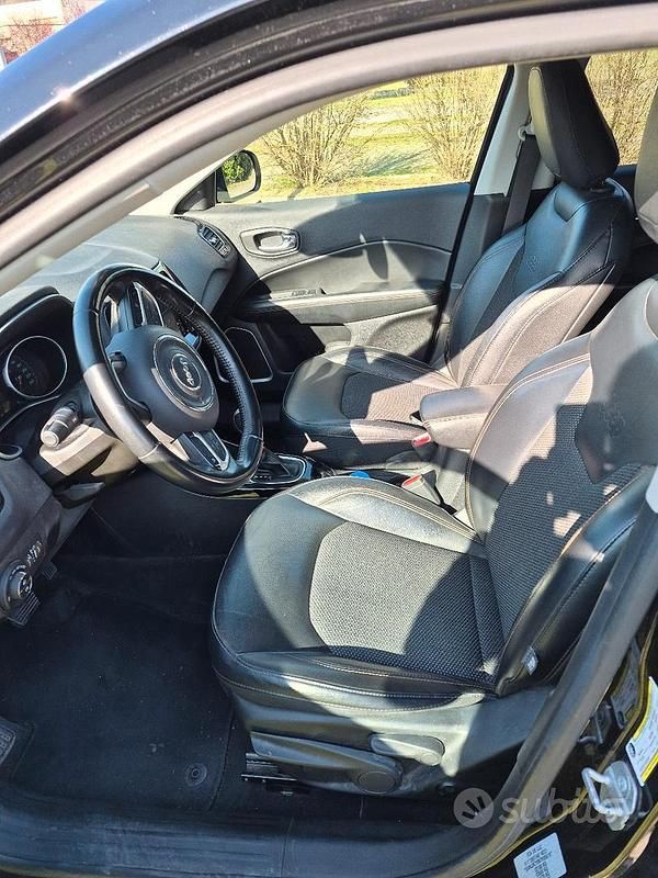 Occasion Jeep Compass Limited 140 ch (102 kW) 2019 Noir SUV