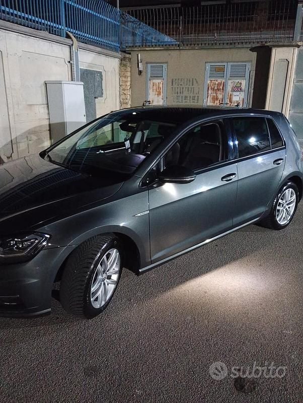 Usata VW Golf VII 110 CV (80 kW) 2018 Grigio Berlina