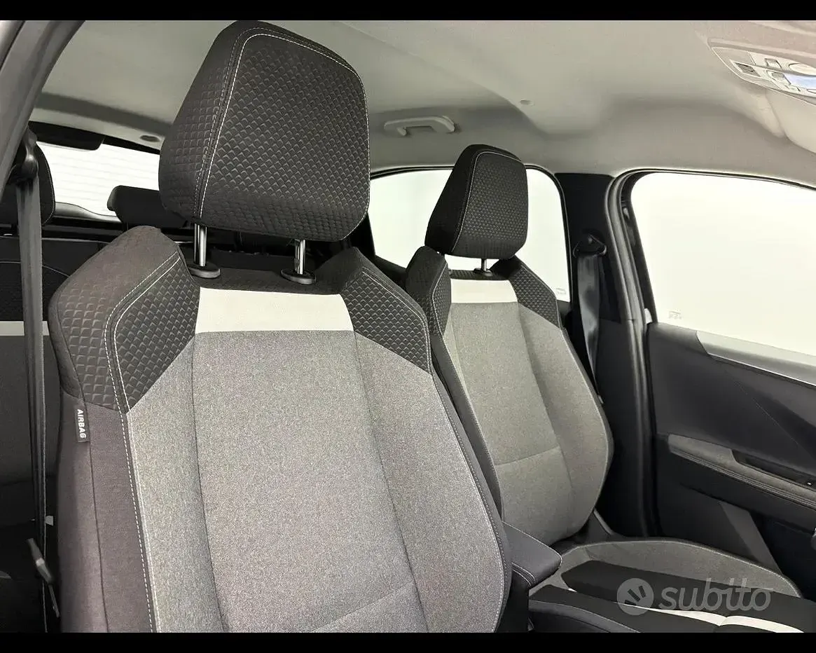 Usata Opel Frontera 136 CV (100 kW) 2025 Nero SUV