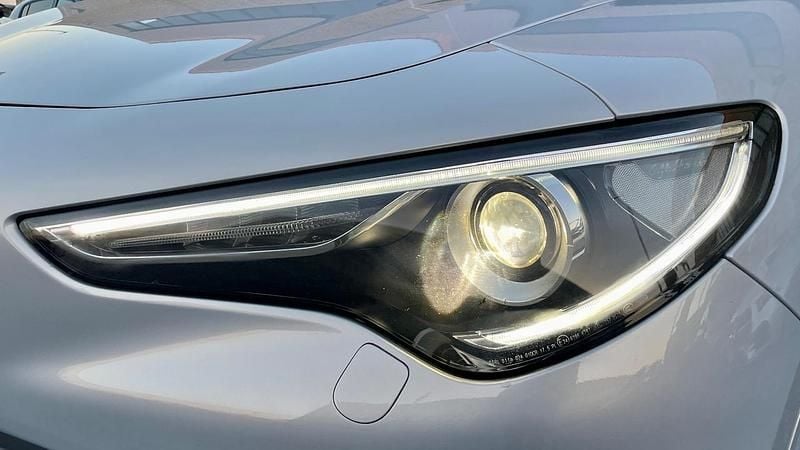 Usata Alfa Romeo Stelvio Veloce 210 CV (154 kW) 2021 Blu SUV