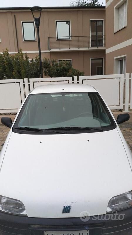 Usata Fiat Punto 54 CV (39 kW) 1997 Bianco Utilitaria