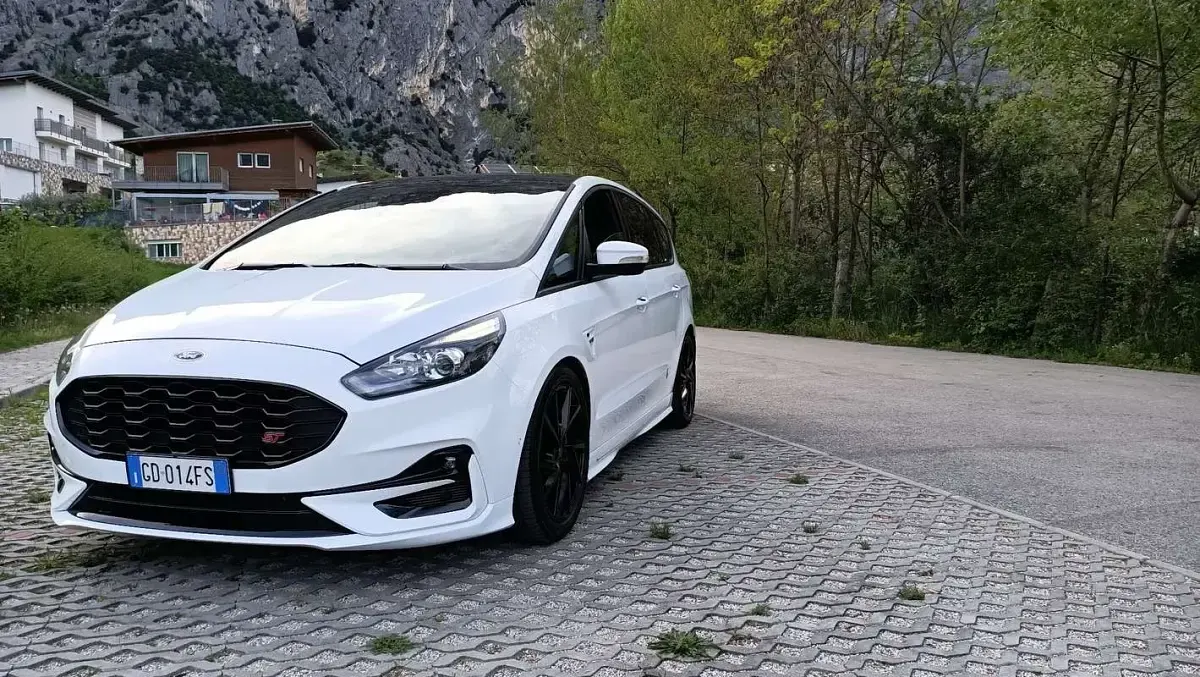 Usata Ford S-MAX Business Edition 189 CV (139 kW) 2021 Monovolume