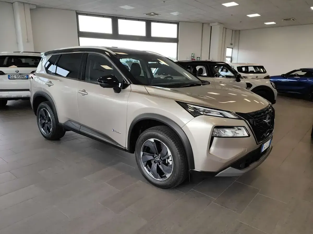 Usata Nissan X-Trail N-Connecta 158 CV (116 kW) 2024 Grigio SUV