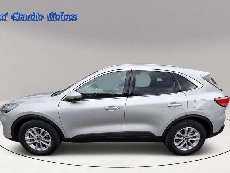 Usata Ford Kuga Titanium 120 CV (88 kW) 2020 Argento SUV