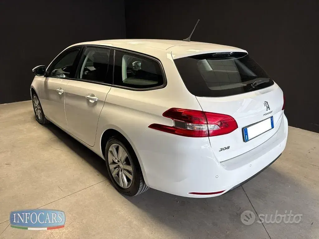 Usata Peugeot 308 SW Business-Line 131 CV (96 kW) 2021 Bianco pastello Station wagon