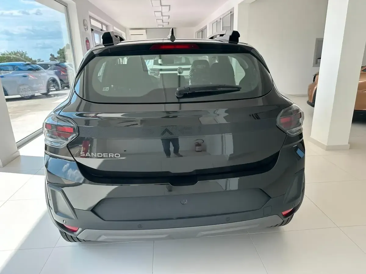 Nuova Dacia Sandero 122 CV (89 kW) 2026 Nero SUV