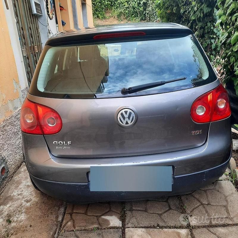 Usata VW Golf V 2005 Grigio Utilitaria