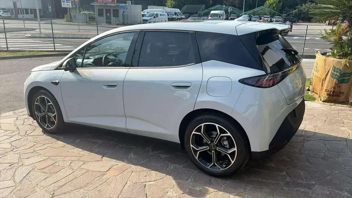Nuova BYD Dolphin Comfort 155 kW (212 CV) 2026 Bianco Utilitaria