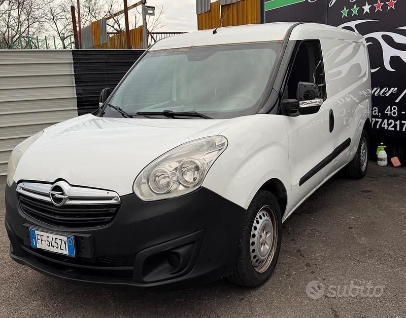 Usata Opel Combo 120 CV (88 kW) 2017 Bianco Monovolume