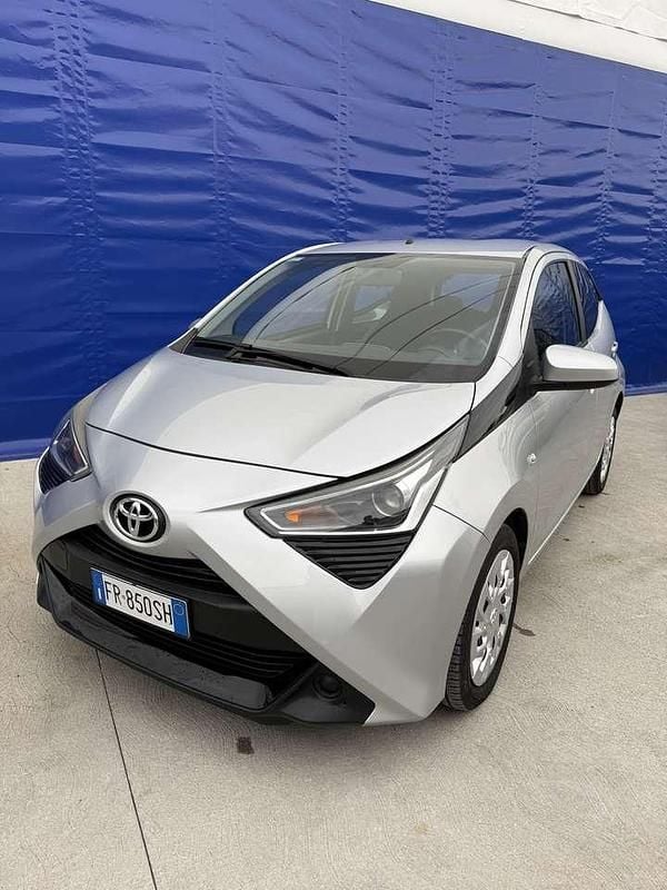 Usata Toyota Aygo Business Edition 69 CV (50 kW) 2018 Other Utilitaria