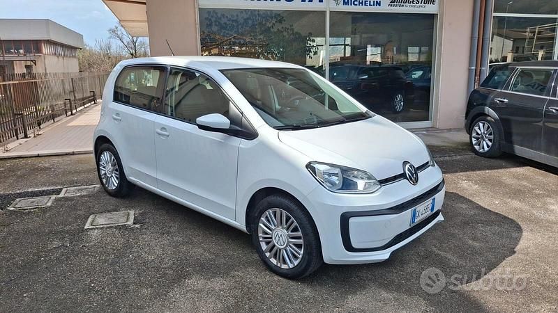 Usata VW up! Move 65 CV (47 kW) 2022 Bianco Utilitaria
