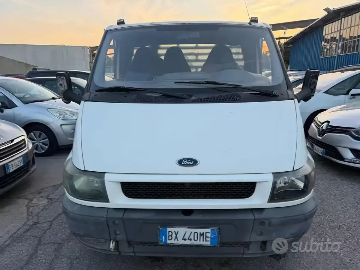 Usata Ford Transit 90 CV (66 kW) 2002 Bianco Furgone