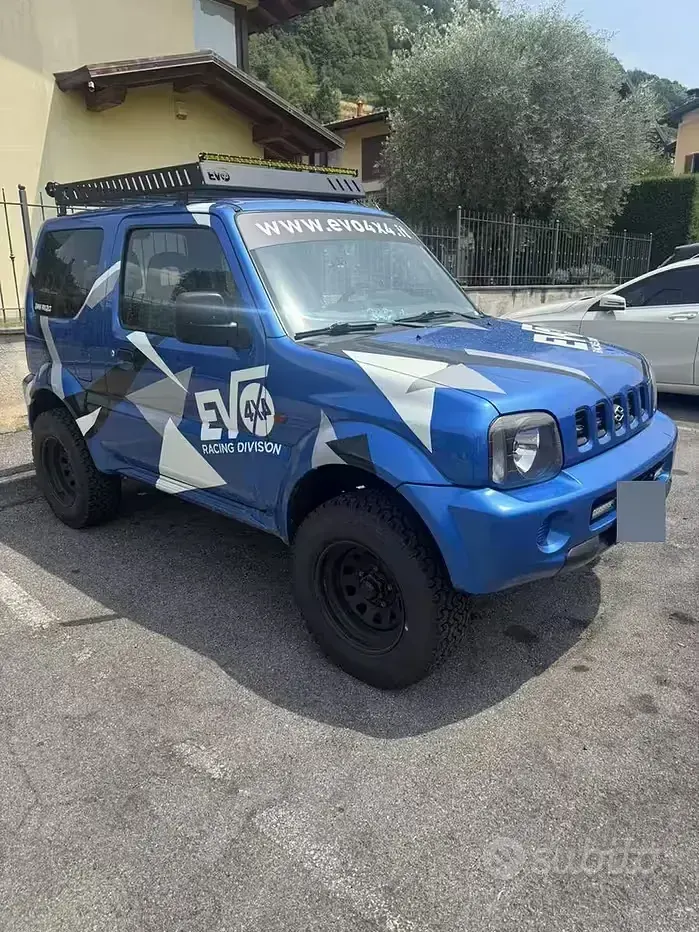 Usata Suzuki Jimny 82 CV (60 kW) 2001 Bluazzurro SUV