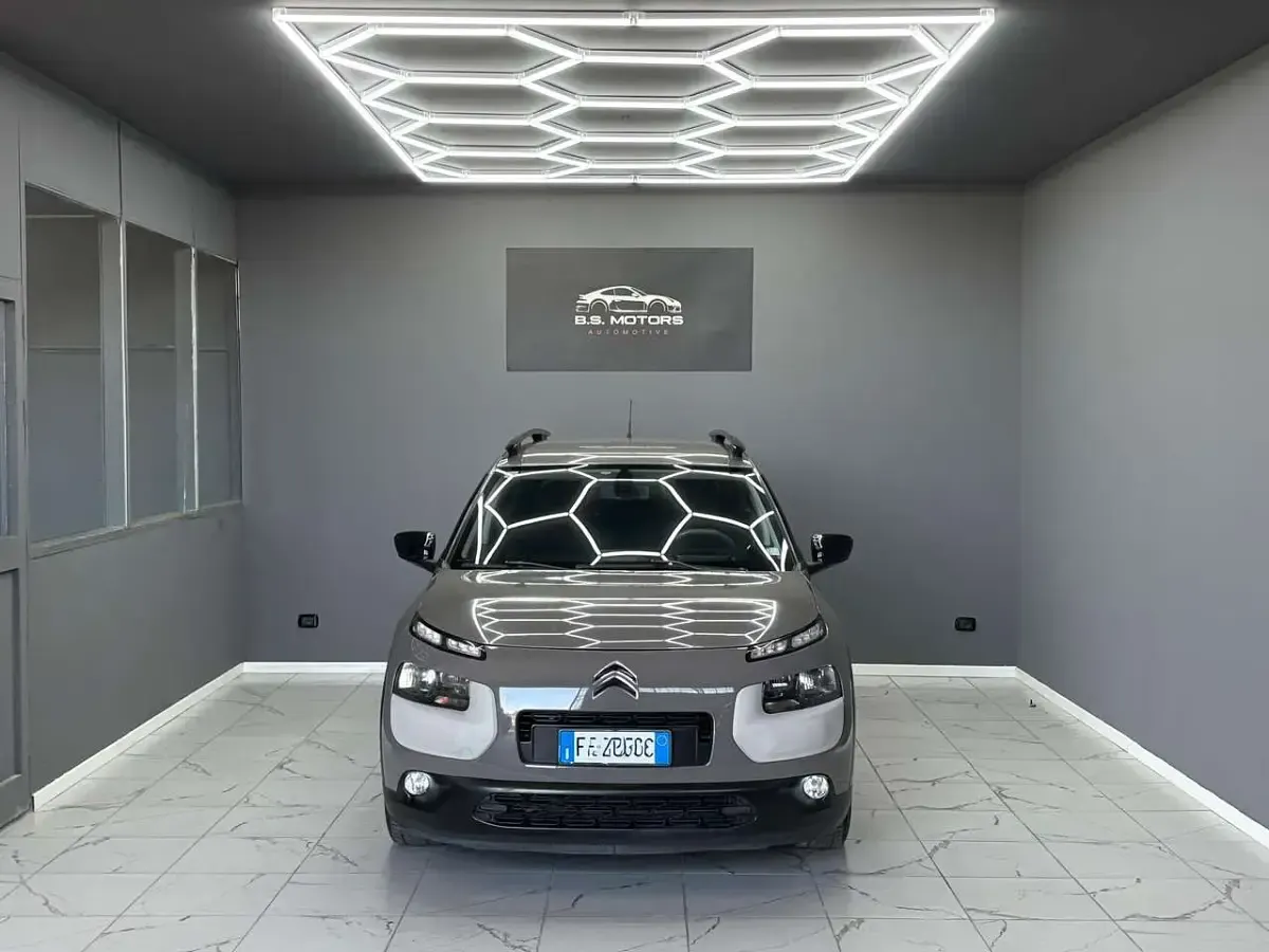 Usata Citroën C4 Shine 99 CV (72 kW) 2016 Beige SUV
