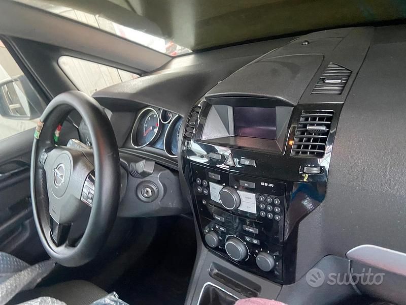 Usata Opel Astra 60 CV (44 kW) 2015 Bianco Berlina