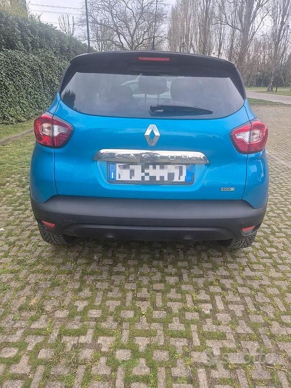 Usata Renault Captur 90 CV (66 kW) 2018 Blu SUV