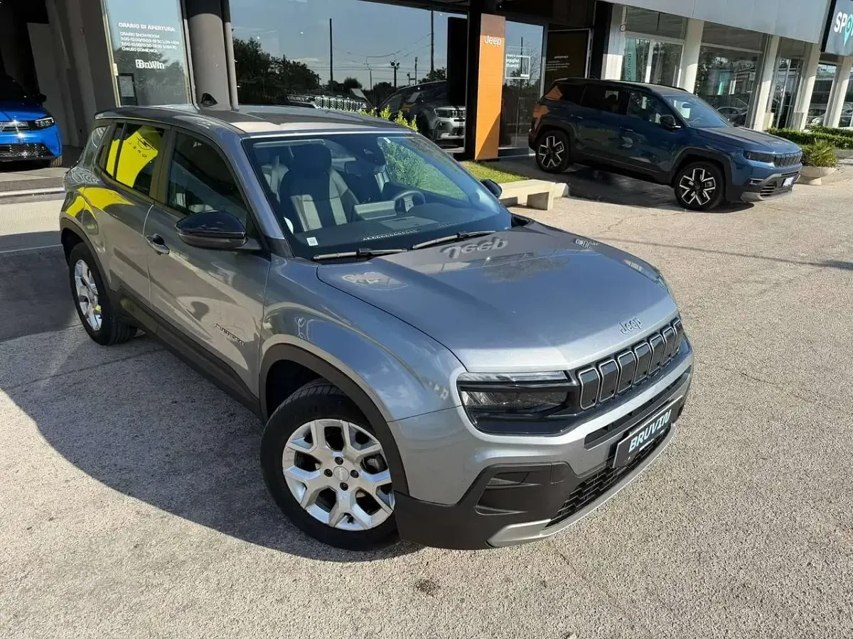 Usata Jeep Avenger Altitude 101 CV (74 kW) 2023 Granite SUV