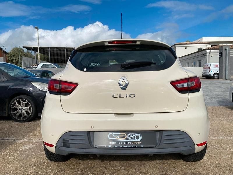 Usata Renault Clio IV 75 CV (55 kW) 2017 Beige Utilitaria