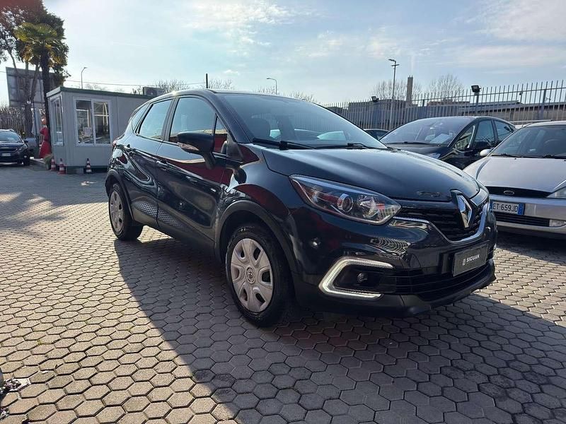 Usata Renault Captur 90 CV (66 kW) 2019 Blu SUV