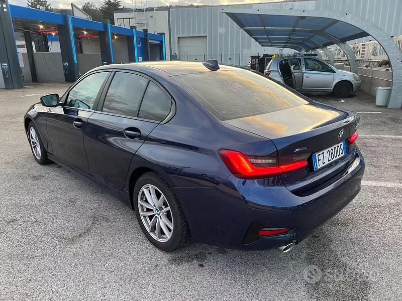Usata BMW 320 Sport Line 190 CV (139 kW) 2019 Blu Berlina