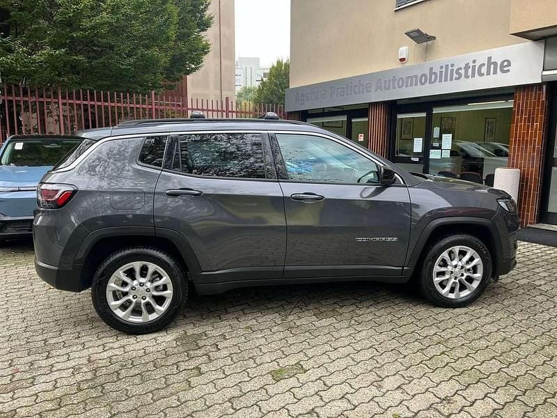 Occasion Jeep Compass Limited 131 PK (96 kW) 2022 Grijs SUV
