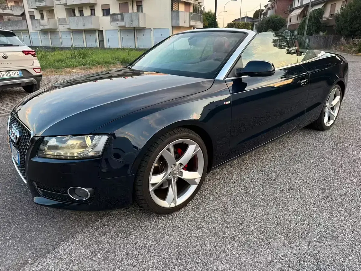 Usata Audi A5 Cabriolet S-Line 170 CV (125 kW) 2010 Bluazzurro Cabrio