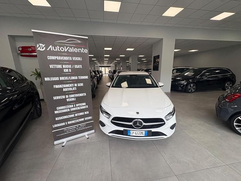 Usata Mercedes A180 135 CV (99 kW) 2023 Bianco Berlina