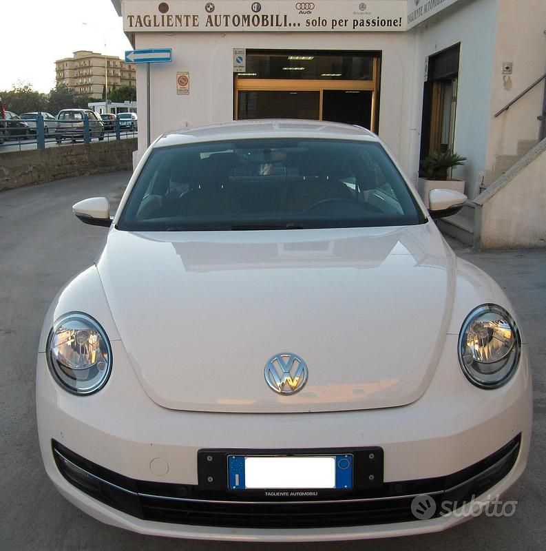 Usata VW Beetle Design 104 CV (76 kW) 2012 Bianco Utilitaria