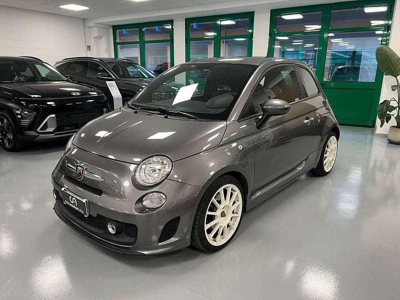 Usata Abarth 500 Custom 140 CV (102 kW) 2016 Grigio Utilitaria