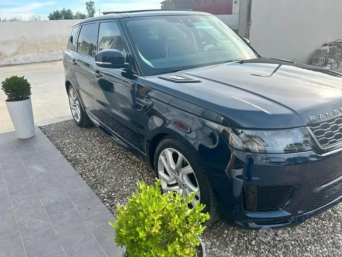 Käytetty Land Rover Range Rover Sport 249 HP (183 kW) 2020 Sininen Katumaasturi