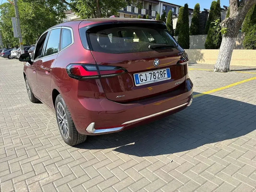 Usata BMW 225 Active Tourer Luxury Line 245 CV (180 kW) 2022 Rosso Monovolume